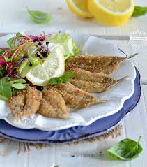 Si tratta di filetti di alici prefritti e surgelati perfetti per essere serviti come secondo oppure in buffet o aperitivi. Alici Impanate Senza Friggere Ricetta Veloce Ricette Pasti Italiani Cucinare Il Pesce