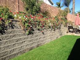 84 Ideen Fur Stutzmauer Im Garten Bauen Hangsicherung Und Blickfang Gartengestaltung Gartenmauer Stutzmauer
