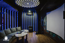 Karaoke, gözəl musiqi, dəbdəbəli bar, dadlı yeməklər və yalnız xoş  əhvali-ruhiyyə! Bizə qonaq gəlin və maksimum istirahə... | Instagram