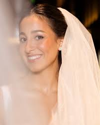 Um making of leve e divertido! Foi assim que a Roberta se preparou para seu  grande dia 🤍