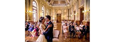 Una vez casados, el cónyuge extranjero se convierte en familiar de un ciudadano español comunitario y por lo tanto con derecho a residencia en españa en el extranjero recibirá de forma automática el permiso de residencia en régimen comunitario. Cuanto Cuesta Un Juez Para Boda Civil