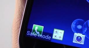 Random android screen flickering occurs when your phone's system hardware switches between the gpu and the cpu to display content. What To Do If Your Samsung Phone S Screen Is Flickering Unlockunit