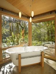 20 Idees De Salle De Bain Avec Baignoire Moderne Decorations Pour La Maison Baignoire Moderne Salles De Bains De Reve Baignoire Sur Pied