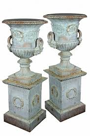 Antike Gartendeko Oder Wie Schreibt Man Die Geschichte Urn Garden Urns Antiques
