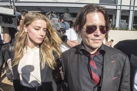 Amber heard gets daughter from surrogate mother amid johnny depp scandals in an instagram photo, amber heard (35) told fans she had her first child, daughter oonagh paige, with the help of a surrogate mother. Johnny Depp S Daughter Lily Rose Breaks Silence Over Amber Heard Domestic Abuse Claims London Evening Standard Evening Standard