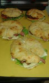 Con la pasta per pizza si fa solo la pizza, vero? Panini Farciti Fatti Da Noi Picture Of Pizza Idea 2 San Cesareo Tripadvisor