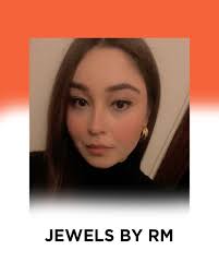 Teen Dabbay by Mareum Urooj Sheikh specialises in customised illustrations,  stationery and textiles. Mareums venture began with her dream to showcase  the rich culture and artistry of Multan, where she is from.