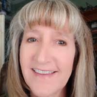 Laura Hendrickson's Instagram, Twitter & Facebook