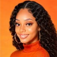 Jasmine Drayton's Instagram, Twitter & Facebook