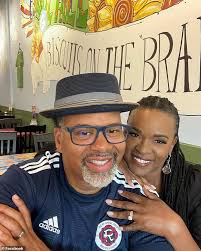 Megachurch pastor to pay ex-wife staggering monthly alimony fee after after  33 years of marriage