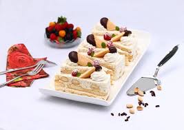 Qimiq Malakoff Torte Zutaten Fur 1 Tortenform 26 Cm O Fur Die Creme 250g Qimiq Whip Gekuhlt 250g Qim Kuchen Rezepte Einfach Kuchen Und Torten Malakoff Torte