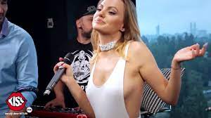 Get more info like birth place, age, birth sign, biography, family, relation & latest. Alexandra Stan Feat Havana Ecoute Live On Radio Kissfm Youtube