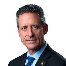 Michael Stamos's Instagram, Twitter & Facebook