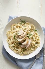How To Make Classic Chicken Alfredo Pasta The Easiest Simplest Method Recipe Chicken Alfredo Pasta Alfredo Pasta Chicken Alfredo Recipes