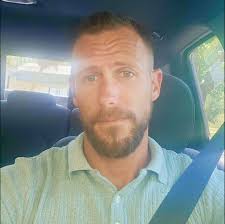 Criticism of face tattoo and appearance