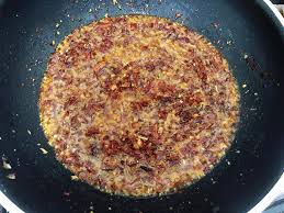 Tumis sehingga cili kering menjadi garing. Resepi Nasi Goreng Cili Kering