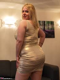 Sindy Bust - Waiting In The Hotel For You Pictures