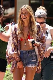 Pool Party Wear Tips Glam Radar Pool Party Wear Pool Party Outfits Pool Outfits