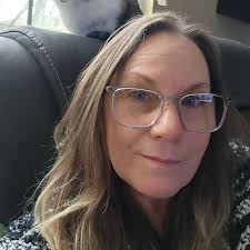 Hello, this cat ran into my friends garage and then into her house very  obviously starving and shivering cold. I brought him inside and fed him and  gave him a warm place