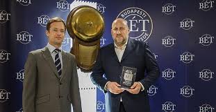 Akkor bezzeg mesekönyvre azért még futja. 4ig T Systems Uzlet Amikor A Kis Hal Nyeli Le A Nagyot Mfor Hu