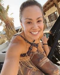 Kara Kay's Instagram, Twitter & Facebook