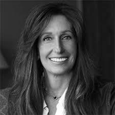 Gina Erwin's Instagram, Twitter & Facebook