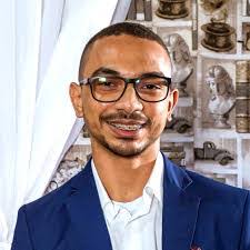 Ronald Lopes's Instagram, Twitter & Facebook