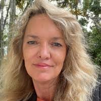 Mary Ringstad's Instagram, Twitter & Facebook