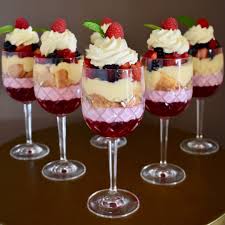 Best individual christmas desserts from mini christmas trifles recipe taste. Mini Trifles Christmas Recipe Cooking With Nana Ling