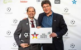 Interviews of nascar driver's on the red carpet of the 2016 nascar rewards. News Presented By