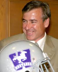 🤺Today in the Mustangs Season of Celebration team recognitions, we are  celebrating the Mustangs Fencing Team!🎉 🏆Men's Fencing MVP