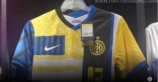 #inter2022 instagram videos and photos. Inter La Nuova Quarta Maglia Sara La Prima Con Il Logo Nuovo News Sportmediaset