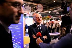 Ce pouvait être court et ce le fut… mais quelle expérience extraordinaire !  Merci à ce cabinet sans pareil sous la houlette de Charles Touboul  Moracchini Merci au porte-parole et à la