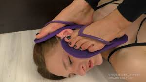 Body idioms, knees, legs, heels, toes, from 'bee's knees' to 'step/tread on someone's toes', with their meaning and an example, for learners of english. Foot Worship Trampling Footjob Foot Tickling Foot Smelling Big Feet Etc Page 61 Jdforum Net