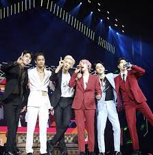 Because of you kemudian debut pada peringkat pertama di gaon digital chart untuk bulan desember, yang merupakan hal yang jarang terjadi untuk grup baru dari agensi kecil. Baru Beberapa Jam Dirilis Obsession Exo Rajai Tangga Lagu