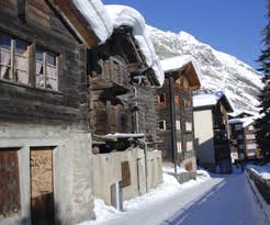 Das wohnhaus befindet sich in ruhiger und guter wohnlage in der region winkelmatten. Ferienwohnungen Ferienhauser Zermatt Interhome