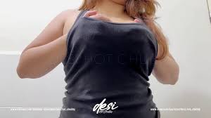 Hot Arab Indian Student Showing Big Boobs for everyone - XNXX.COM