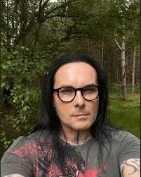 A wicked weekend photoshoot with @elin_midori