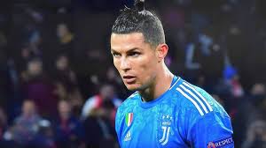 Öte yandan ronaldo'nun saç kesimini fenerbahçe antrenörü volkan demirel'e de benzetenler oldu. Juventus Star Cristiano Ronaldo Stuck In Maderia Anytime Football