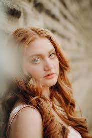 Rebekah Hunter's Instagram, Twitter & Facebook