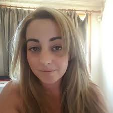 Diana Tsonis's Instagram, Twitter & Facebook