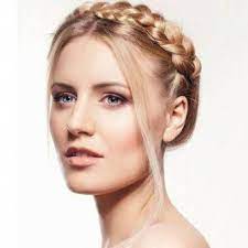 Beautiful Prom Hairstyles For Round Faces Promhairstylesforroundfaces Short Hair Styles For Round Faces Square Face Hairstyles Hairstyles For Round Faces