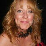 Elizabeth Janik's Instagram, Twitter & Facebook