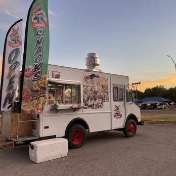 El BOTANITAS SNACKS food truck — Fast food restaurant food truck in Duncan, Oklahoma