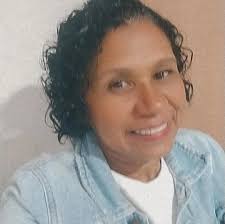 Dr Marcos Severino um médico dedicado carinhoso passa segurança pra criança  quero agradecer por tudo que ele fez e faz pelas crianças e pela minha  filha um excelente médico