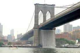 There are many informative walking tours that focus on different aspects of the bridge's history. The New York City Wat Artwork Studio Olafur Eliasson