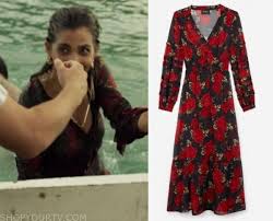 So the writers of money heist really allowed nairobi survive a bullet to the chest only to have her later killed by a bullet to the head from gandia. Money Heist Season 3 Episode 1 Nairobi S Red Floral Dress Shop Your Tv