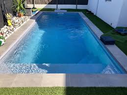 Piscine Coque Esc Banquette Graf Tamariu Distripool