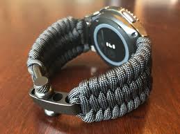 Today's tutorial shows you how to make a „conguistador paracord watch band. Pin On Clothes