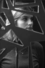 Broken Mirror Photography Inspiration Profilepicture Beachpicture Pictureideas Wal Mirror Photography Reflection Photography Mirror Photography Portraits